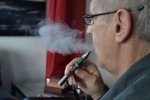 2016-06-01-03-53-51-Cigarette électronique 001-web