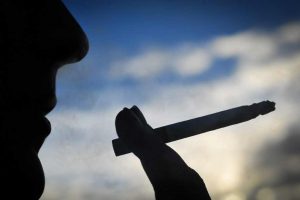 la-cigarette-tue-t-elle-un-fumeur-sur-deux